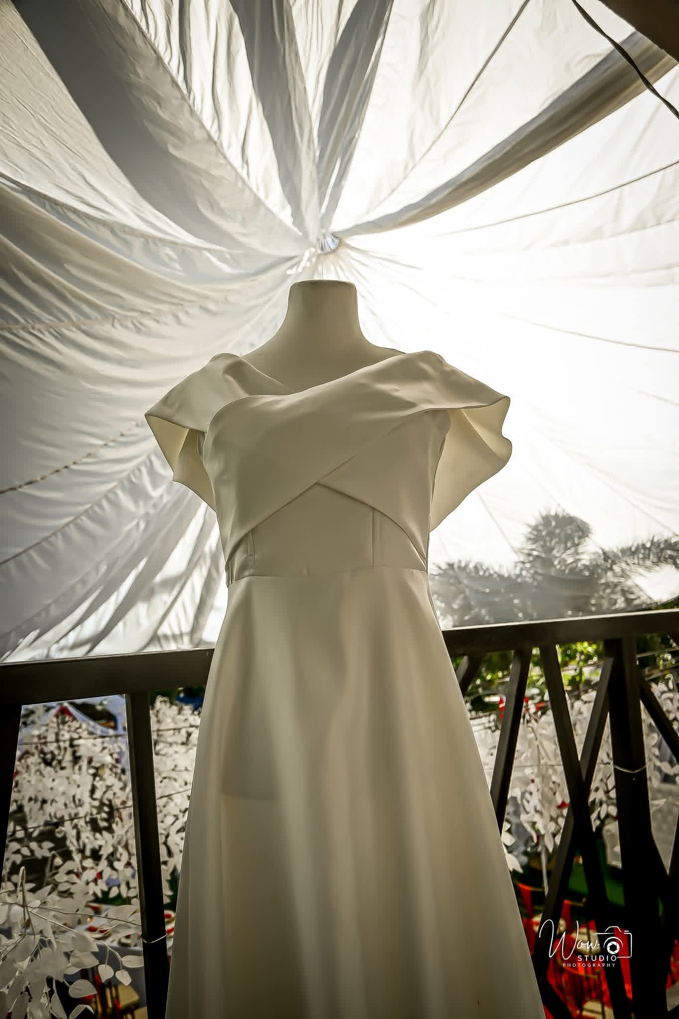 Gown gallery image